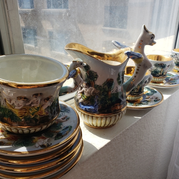 Antique Capodomonte Cherub & Seahorse # 565 w Gold - Picture 3 of 16